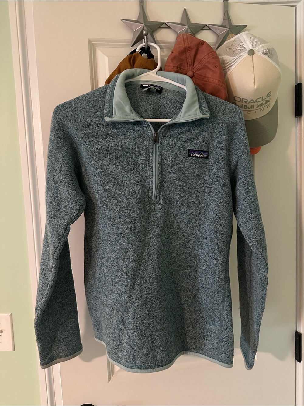 Patagonia Women’s Light Teal Quarter-Zip Fleece Pullover Size M